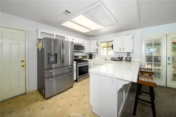 14910 La Brisa Road, Victorville, California 92392