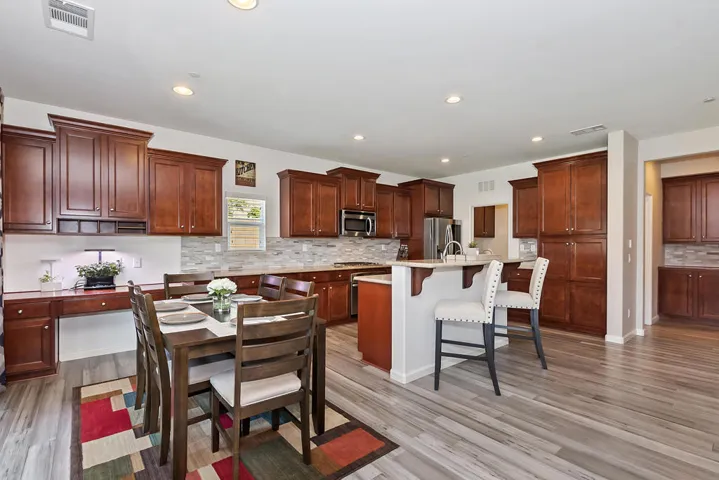Kitchen/dining area