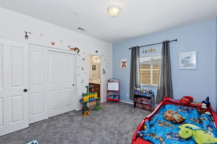 2nd Bedroom
