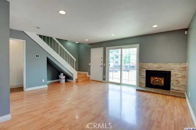 14735 Victory Boulevard 6, Van Nuys, California 91411