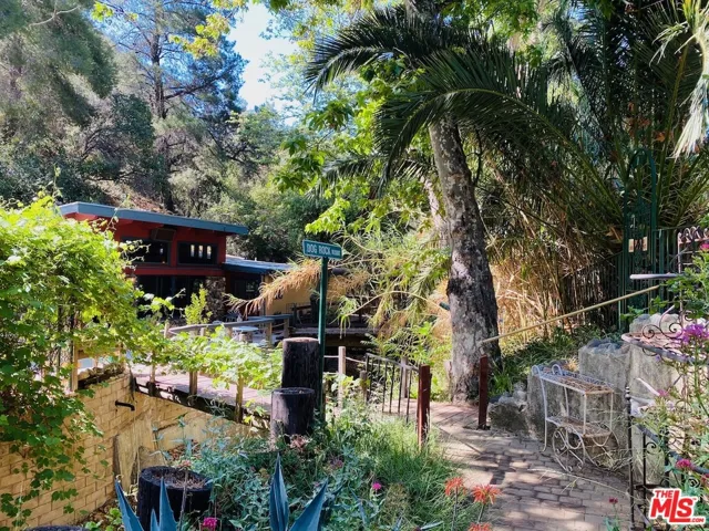 1514 Topanga Skyline Drive, Topanga, California 90290