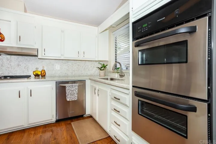 5416 Browning Road, Carlsbad, California 92008