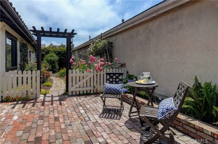 This 5,000+ Sq. Ft. lot offers plenty of outdoor space for entertaining or the gardner in you...