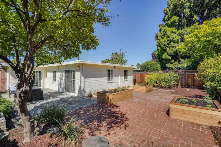 894 Lori Avenue, Sunnyvale, California 94086