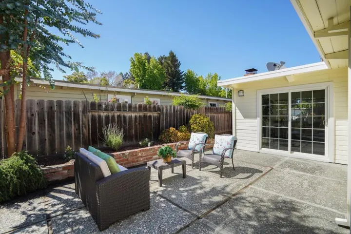 894 Lori Avenue, Sunnyvale, California 94086