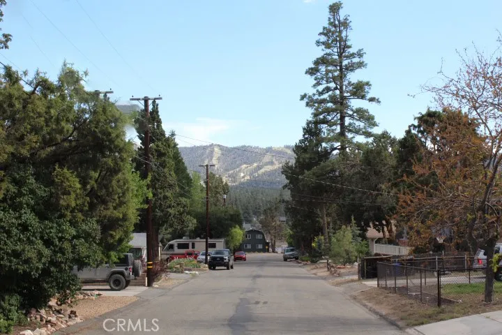 1046 Pine Mountain Drive, Big Bear, California 92314