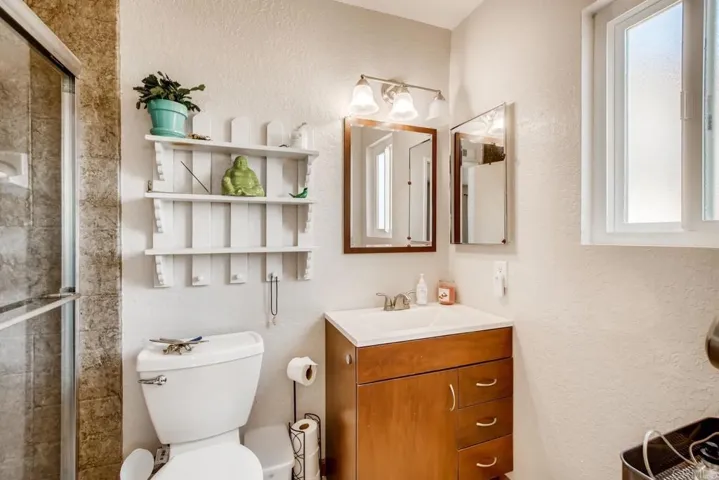2134 Skyview Gln, Escondido, California 92027