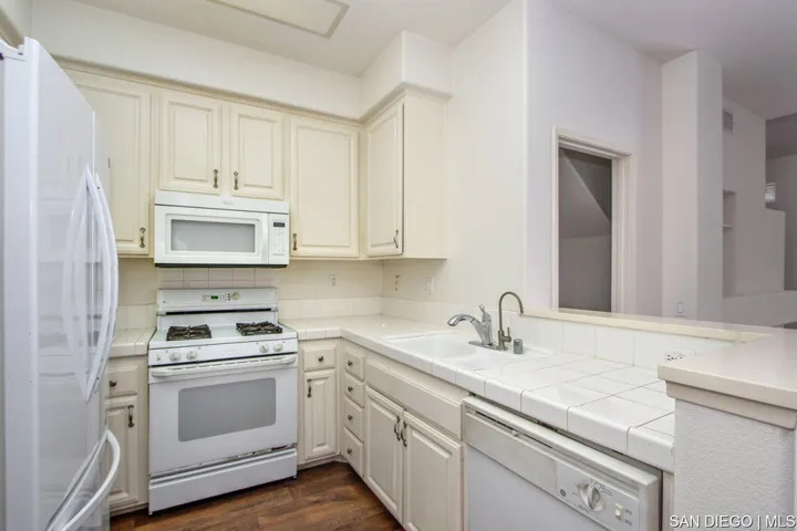 4128 Via Candidiz Unit 145, San Diego, California 92130
