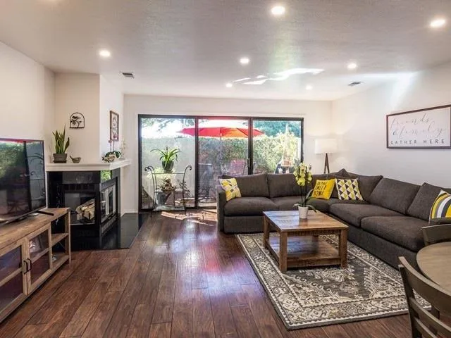 17165 Creekside Circle, Morgan Hill, California 95037