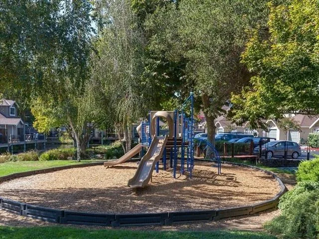 17165 Creekside Circle, Morgan Hill, California 95037
