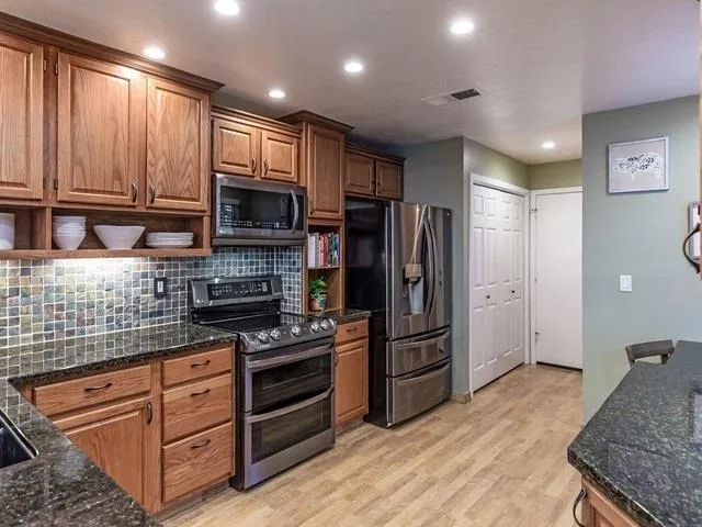 17165 Creekside Circle, Morgan Hill, California 95037