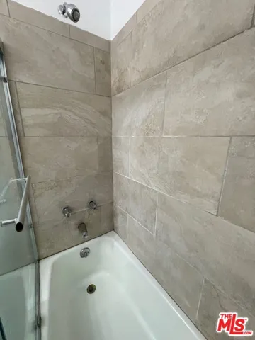 617 N Sweetzer Avenue 6, West Hollywood, California 90048