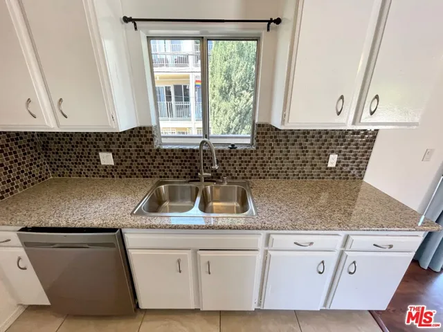 617 N Sweetzer Avenue 6, West Hollywood, California 90048
