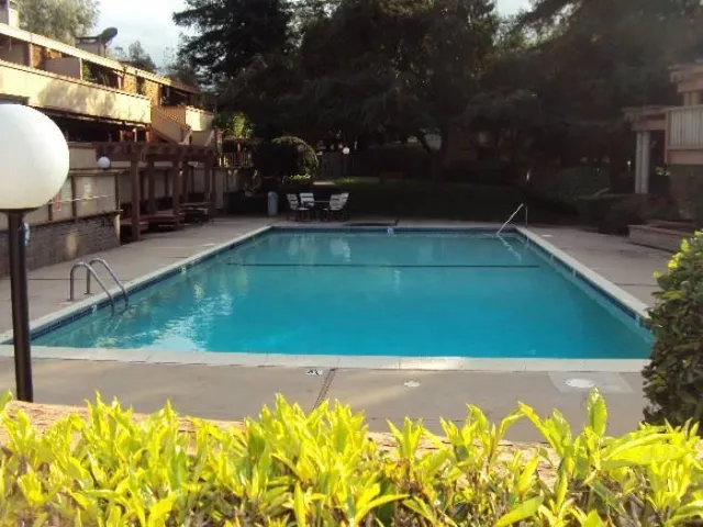 500 W Middlefield Road 8, Mountain View, California 94043