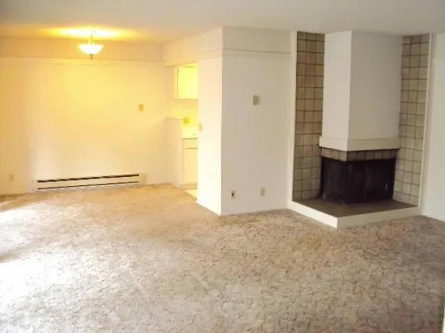 500 W Middlefield Road 8, Mountain View, California 94043
