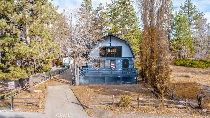 725 Temple Lane, Big Bear, California 92315
