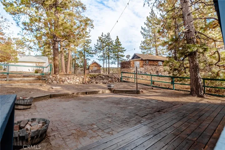 725 Temple Lane, Big Bear, California 92315