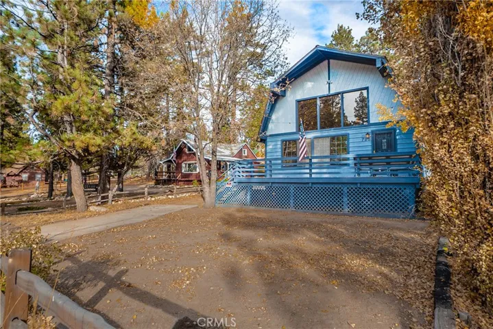 725 Temple Lane, Big Bear, California 92315