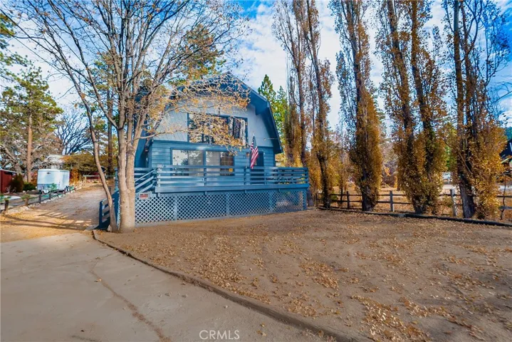 725 Temple Lane, Big Bear, California 92315
