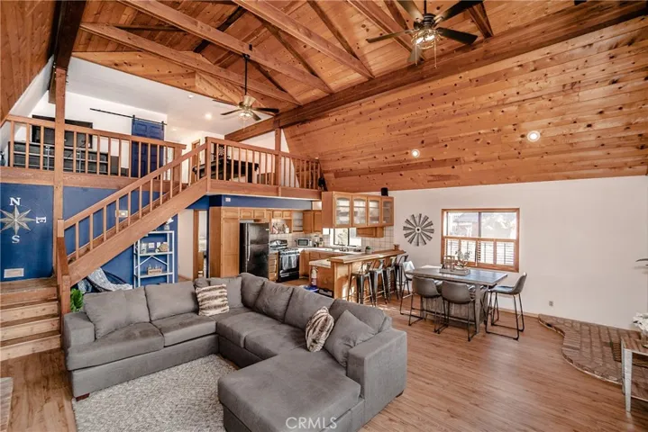 725 Temple Lane, Big Bear, California 92315