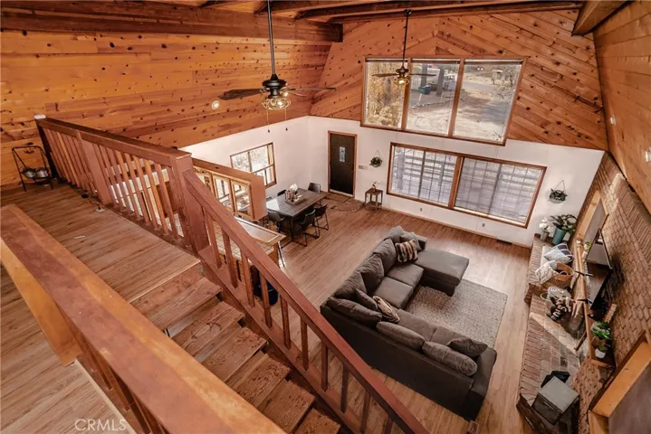 725 Temple Lane, Big Bear, California 92315
