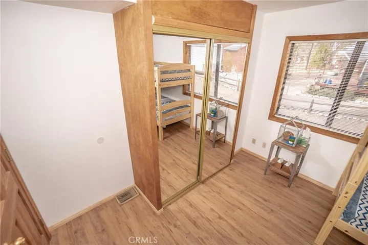 725 Temple Lane, Big Bear, California 92315