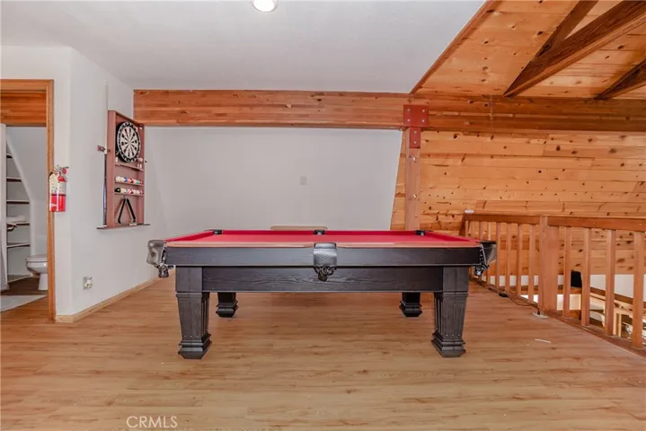 725 Temple Lane, Big Bear, California 92315