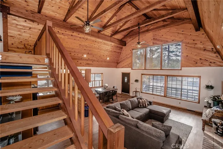 725 Temple Lane, Big Bear, California 92315