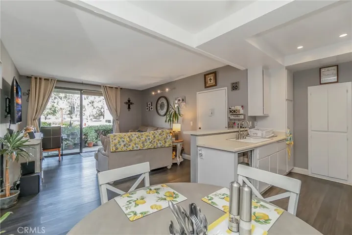 20702 El Toro Road 319, Lake Forest, California 92630