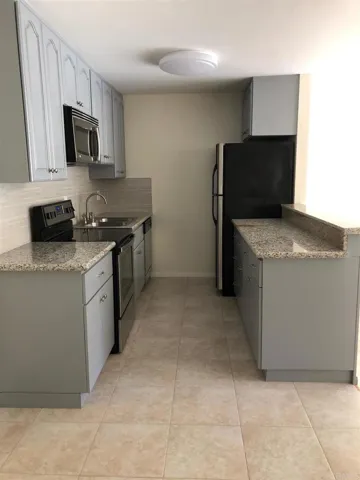 745 E Bradley Avenue 30, El Cajon, California 92021