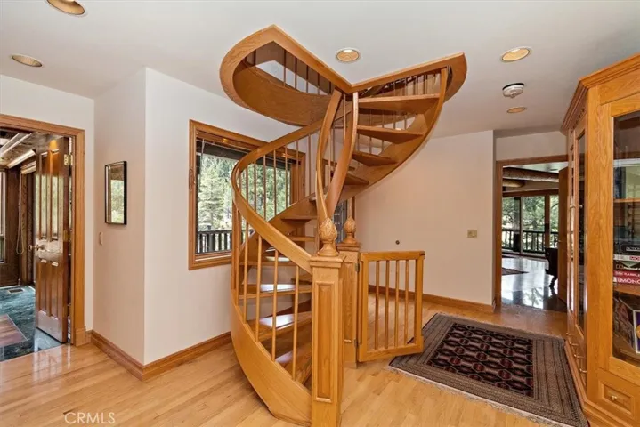 591 Cove Drive, Big Bear, California 92315
