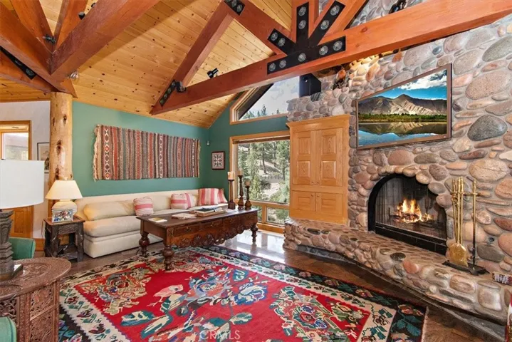 591 Cove Drive, Big Bear, California 92315