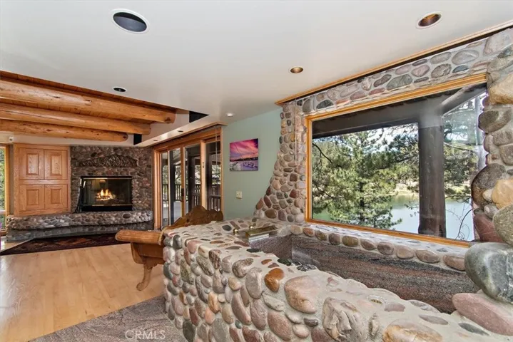 591 Cove Drive, Big Bear, California 92315