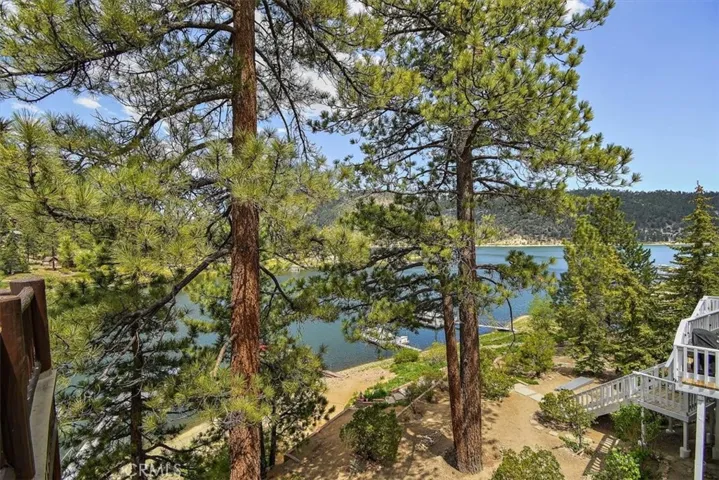 591 Cove Drive, Big Bear, California 92315