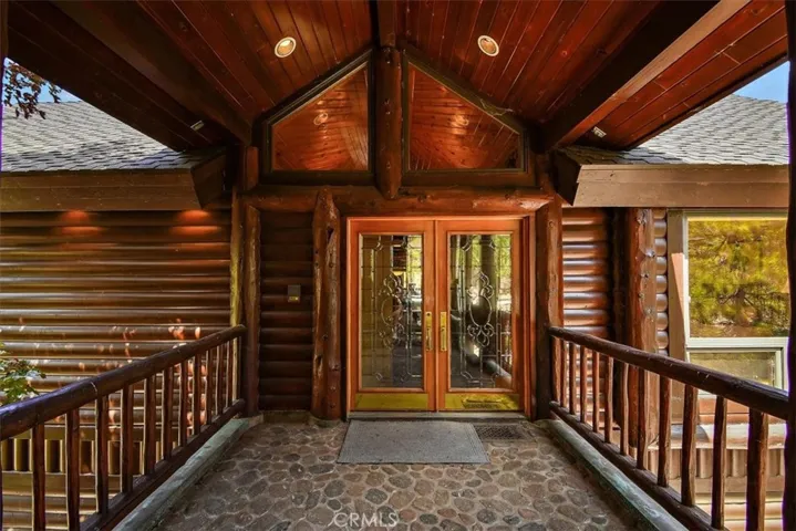 591 Cove Drive, Big Bear, California 92315