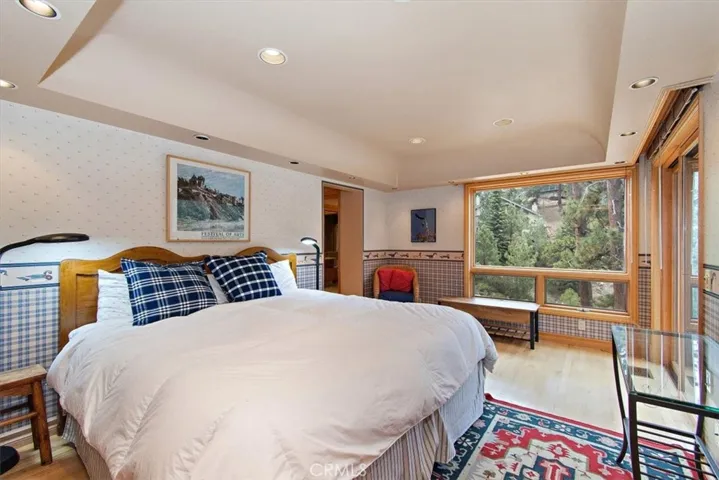 591 Cove Drive, Big Bear, California 92315