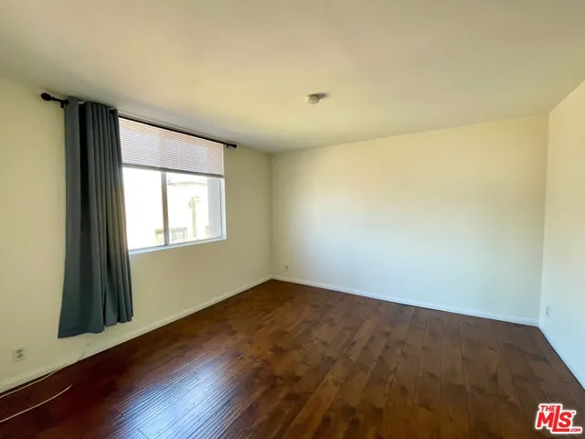 1529 S Bundy Drive 202, Los Angeles, California 90025