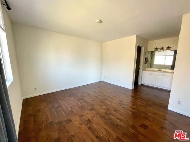 1529 S Bundy Drive 202, Los Angeles, California 90025