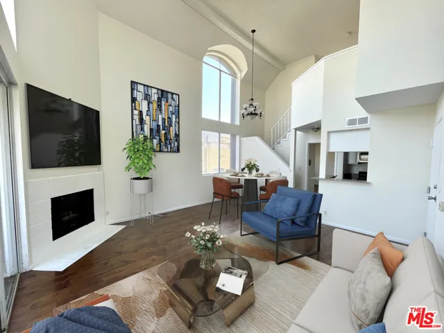 1529 S Bundy Drive 202, Los Angeles, California 90025
