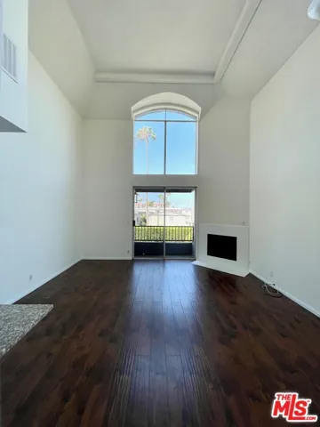 1529 S Bundy Drive 202, Los Angeles, California 90025