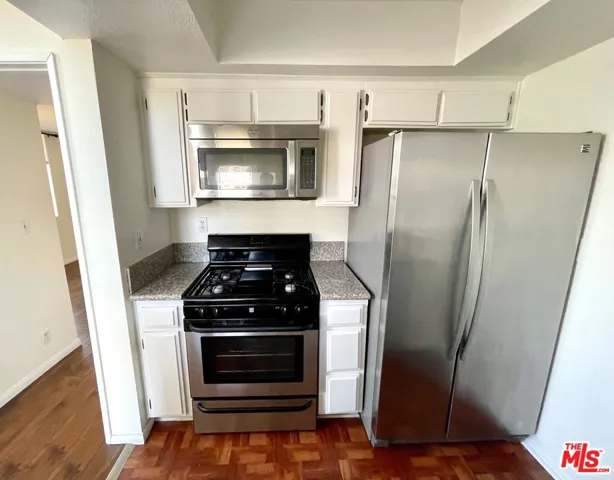 1529 S Bundy Drive 202, Los Angeles, California 90025