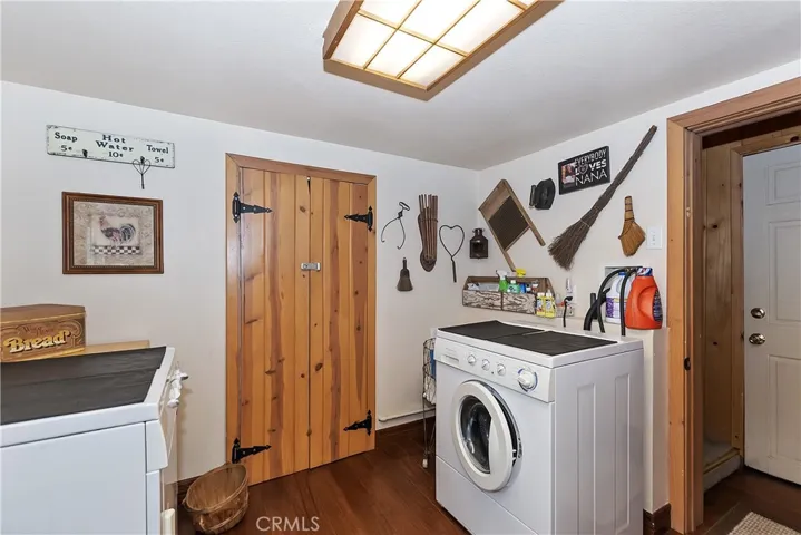 226 Holiday Drive, Lake Arrowhead, California 92352