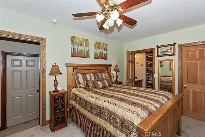 226 Holiday Drive, Lake Arrowhead, California 92352