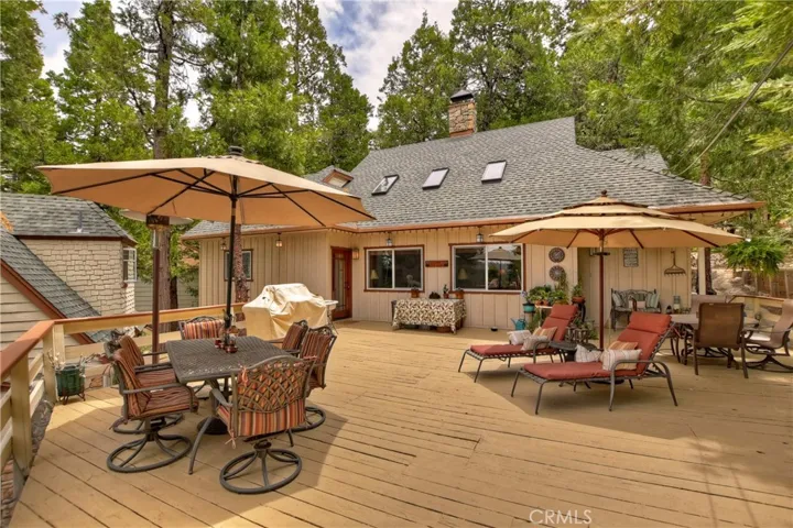 226 Holiday Drive, Lake Arrowhead, California 92352