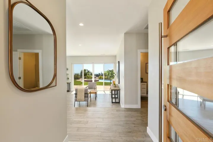 4255 Clearview Drive, Carlsbad, California 92008