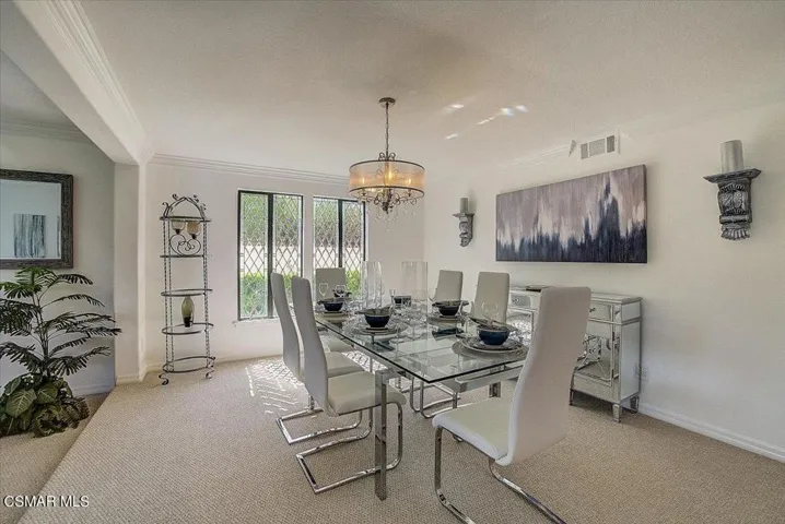 Beautiful Dinning Area