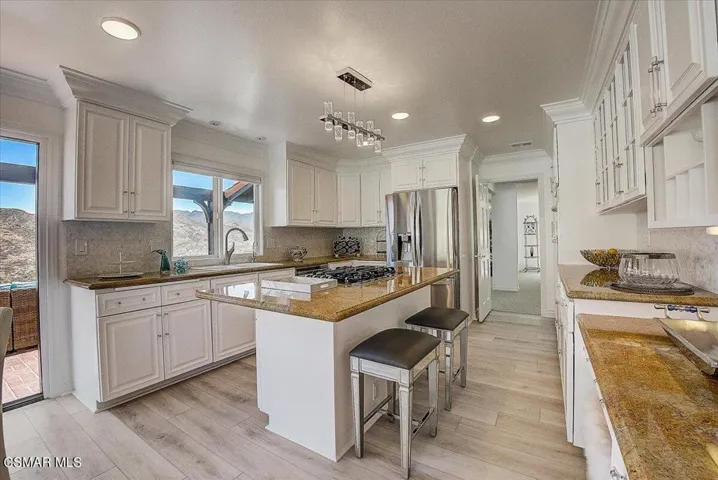 Amazing Kitchen Full Equipped