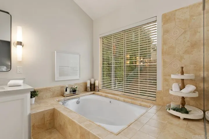 2842 Avenida Valera, Carlsbad, California 92009