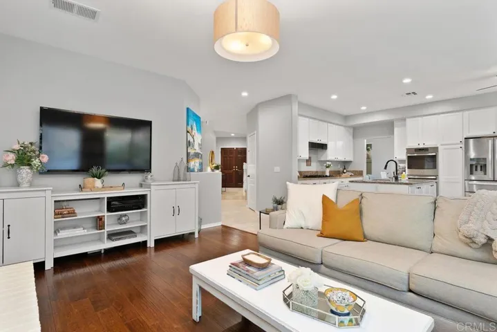 2842 Avenida Valera, Carlsbad, California 92009