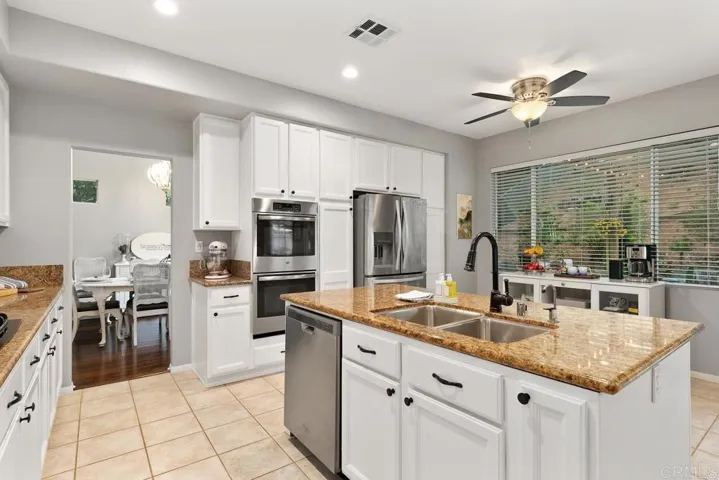 2842 Avenida Valera, Carlsbad, California 92009